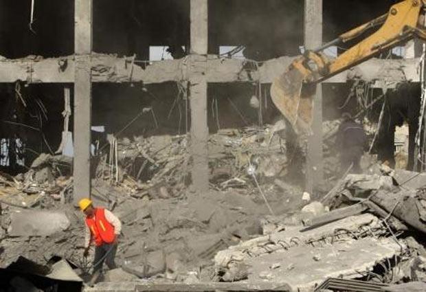 İsrail Filistin'i bombaladı