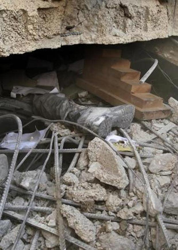 İsrail Filistin'i bombaladı