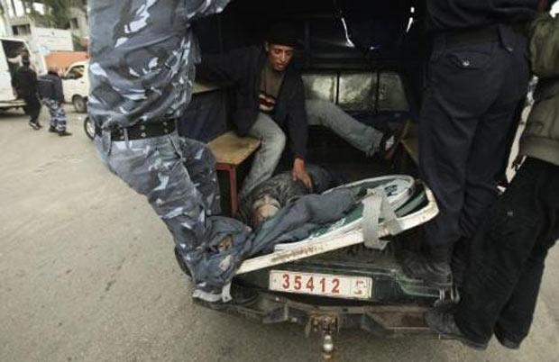 İsrail Filistin'i bombaladı