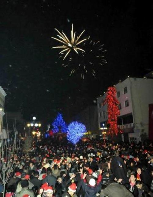 Türkiye 2009'a böyle girdi - Resim 71
