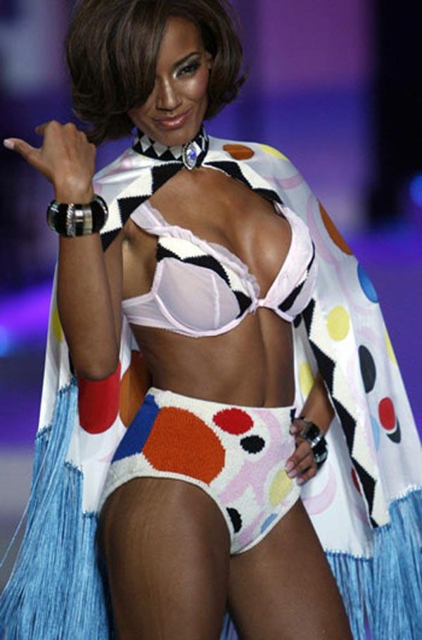 En iyi Victoria's Secret 'melekleri' - Resim 3