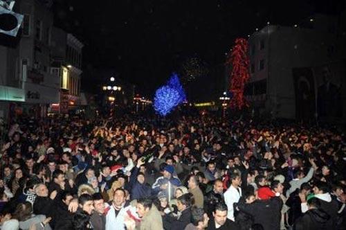 Türkiye 2009'a böyle girdi - Resim 73