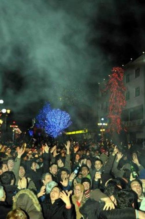 Türkiye 2009'a böyle girdi - Resim 19