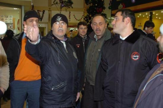11 TL'lik cep telefonu - Resim 3