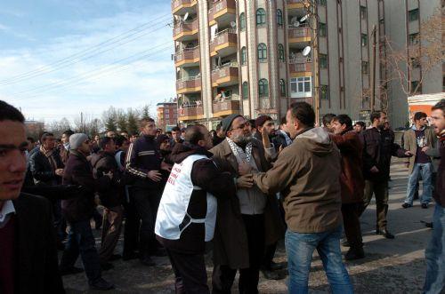 Ülkücülere linç girişimi