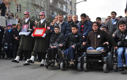 Komutanlar Kırca'nın cenazesinde 
