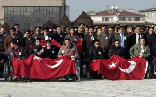 Komutanlar Kırca'nın cenazesinde 