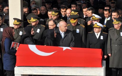 Komutanlar Kırca'nın cenazesinde 