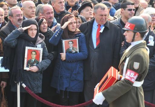 Komutanlar Kırca'nın cenazesinde 