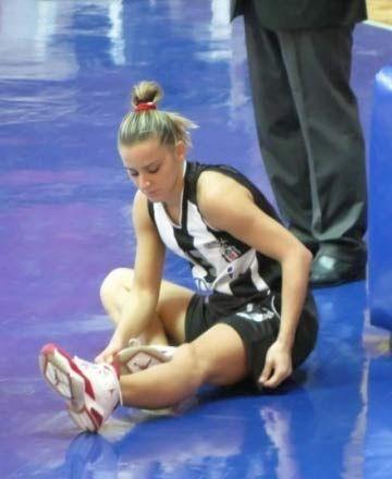 Dövmeli Kartal Milica Daboviç