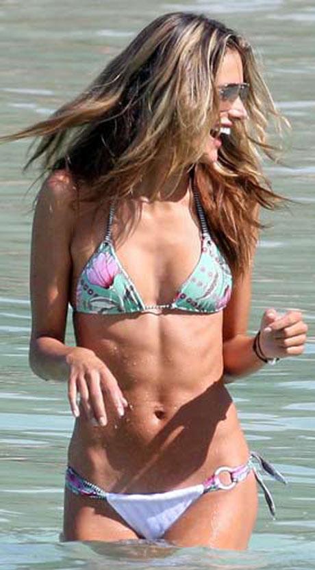 Doğumdan sonra Alessandra Ambrosio - Resim 18