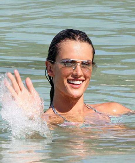 Doğumdan sonra Alessandra Ambrosio - Resim 7