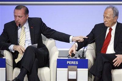 Erdoğan'ın Peres'i susturduğu an - Resim 24