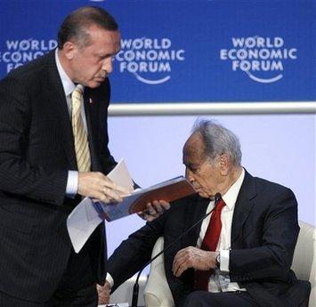 Erdoğan'ın Peres'i susturduğu an - Resim 17