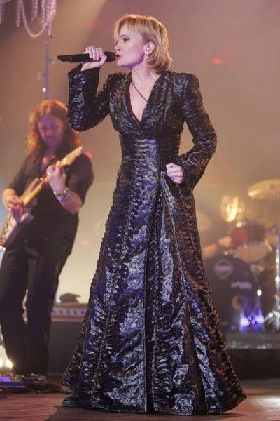 Hadise'ye DİŞLİ RAKİP - Resim 12