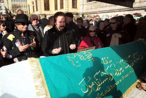 Hülya Avşar'ın acı günü - Resim 9