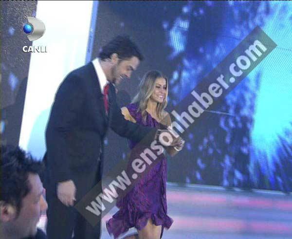 Carmen Electra Beyaz Şov'da