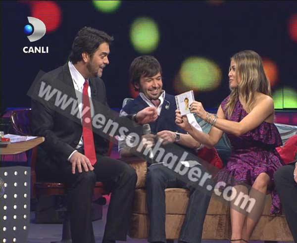 Carmen Electra Beyaz Şov'da