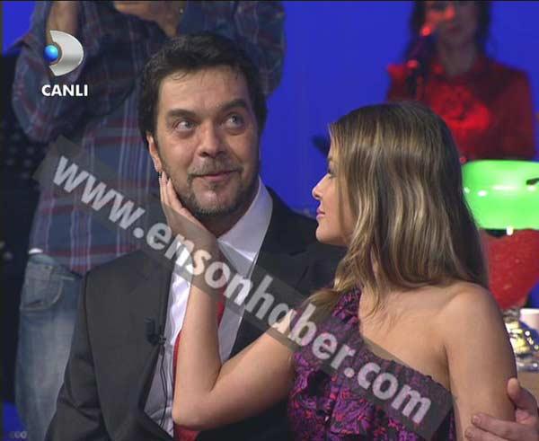 Carmen Electra Beyaz Şov'da