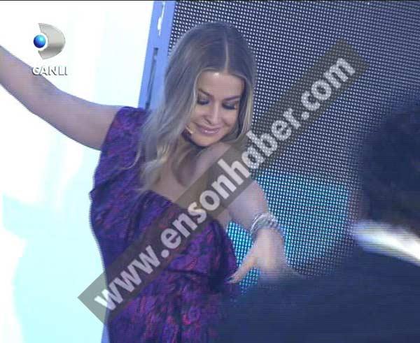 Carmen Electra Beyaz Şov'da