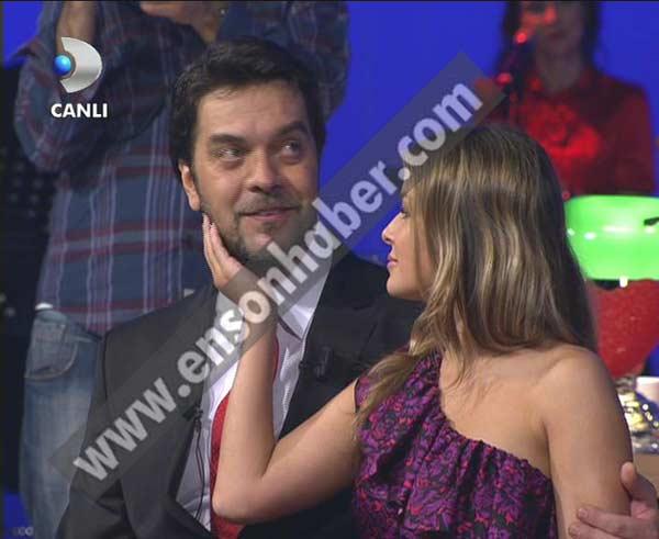 Carmen Electra Beyaz Şov'da