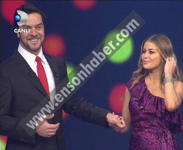 Carmen Electra Beyaz Şov'da