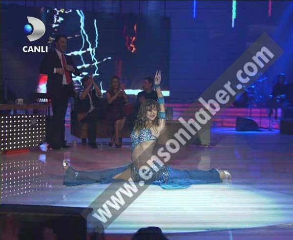 Carmen Electra Beyaz Şov'da