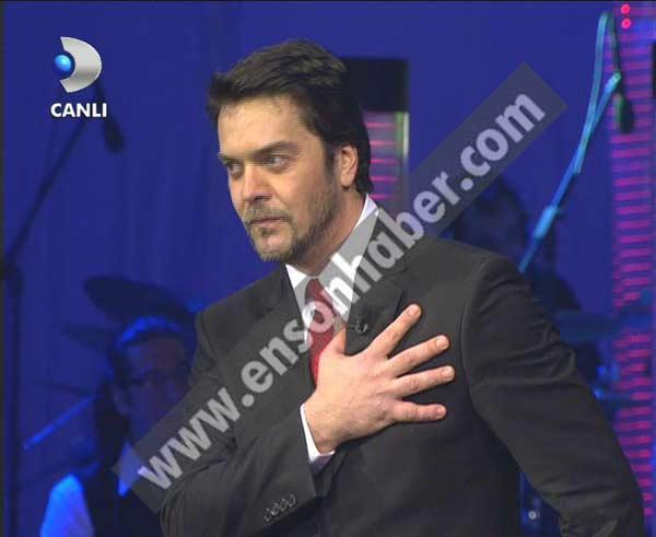 Carmen Electra Beyaz Şov'da