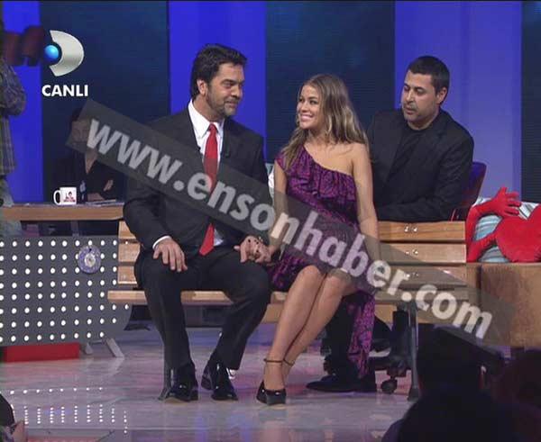 Carmen Electra Beyaz Şov'da