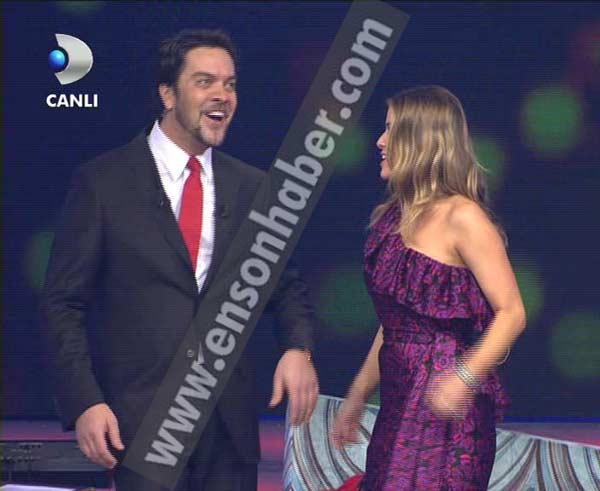 Carmen Electra Beyaz Şov'da