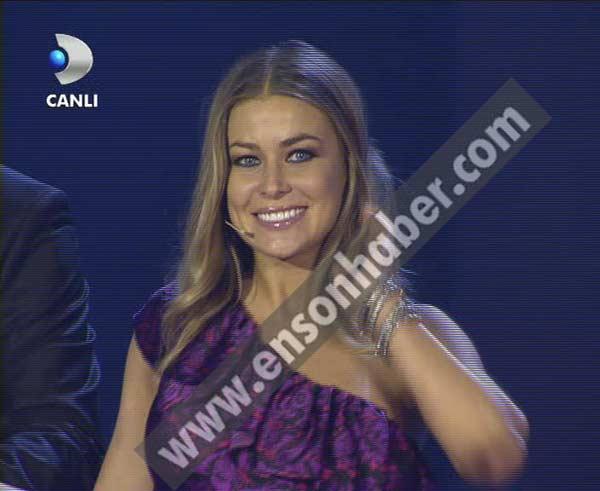 Carmen Electra Beyaz Şov'da