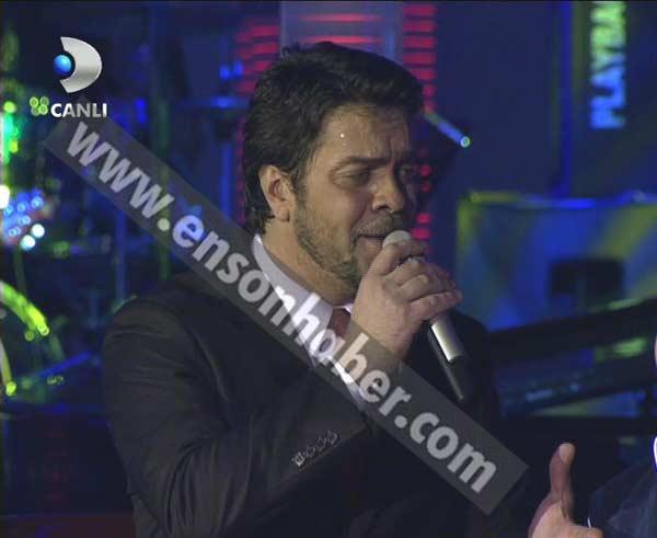 Carmen Electra Beyaz Şov'da