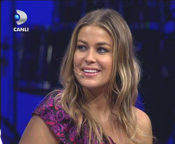 Carmen Electra Beyaz Şov'da