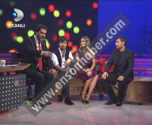 Carmen Electra Beyaz Şov'da