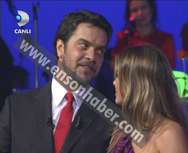 Carmen Electra Beyaz Şov'da