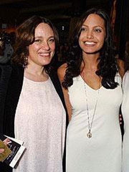 Angelina ve ailesi - Resim 4