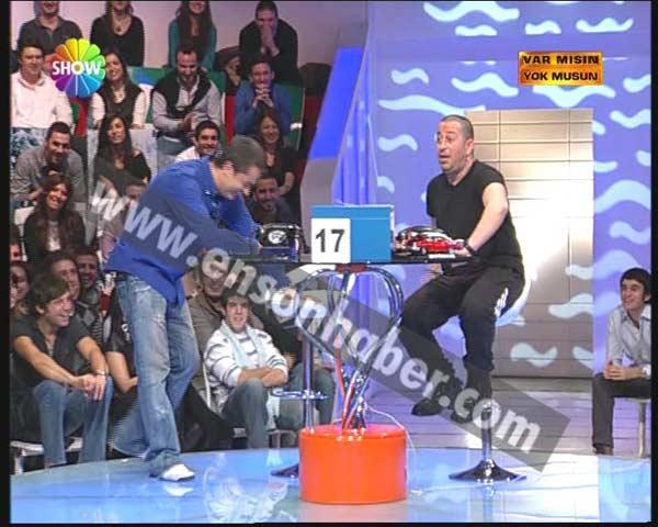 Var mısın Yok musun'da Cem Yılmaz krizi - Resim 42