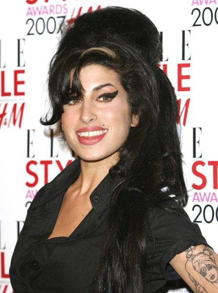 Adriana'dan Amy Winehouse pozları - Resim 9