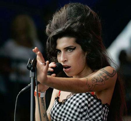 Adriana'dan Amy Winehouse pozları - Resim 2