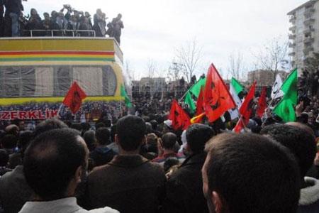 Diyarbakır'da olaylı yürüyüş