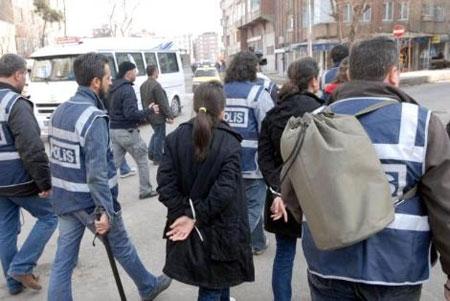 Diyarbakır'da olaylı yürüyüş