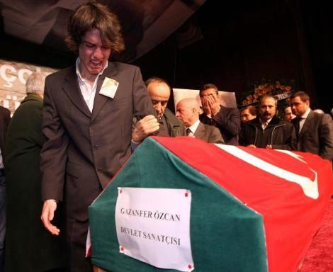 Gazanfer Özcan son yolculuğunda - Resim 49