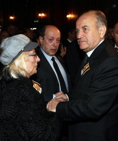 Gazanfer Özcan son yolculuğunda - Resim 24