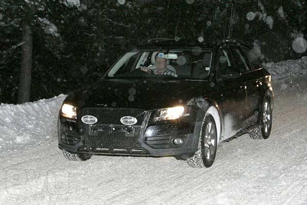 Her yolda giden Audi - Resim 4