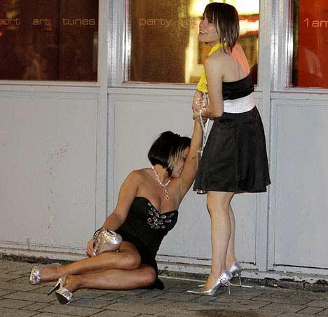 İngiliz kızları ÇILDIRDI