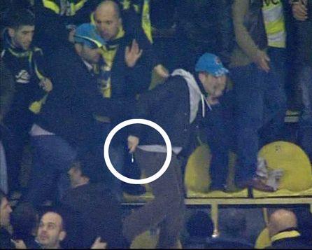 Fener stadında futbol terörü - Resim 2