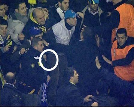 Fener stadında futbol terörü - Resim 6