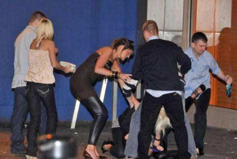 İngiliz kızları ÇILDIRDI