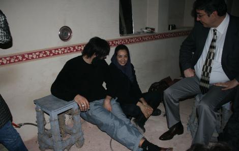 Başörtülü Azra Akın - Resim 2