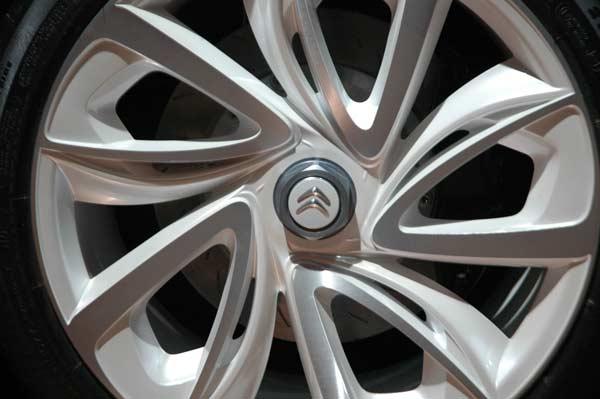 GTbyCitroen piyasaya çıkıyor - Resim 13